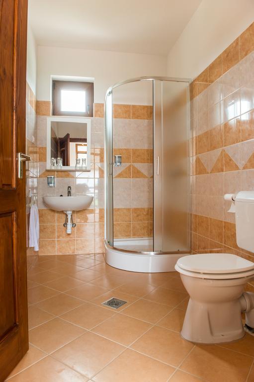 Lilaakac Vendeghaz Hotel Hosszupalyi Luaran gambar